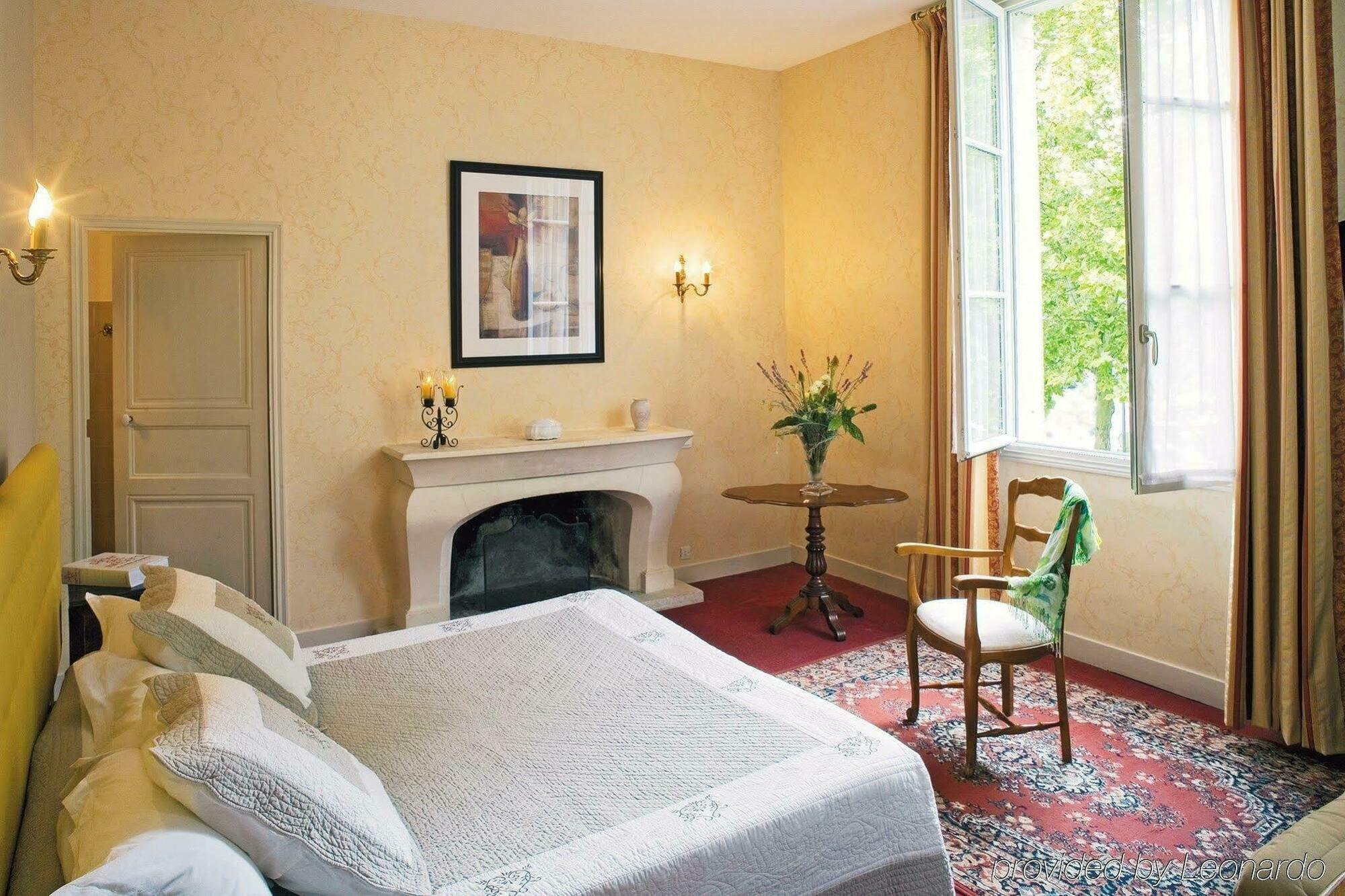 Hotel Le Plantagenet Chinon Zimmer foto
